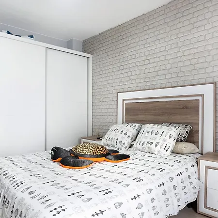 De La Fuente Apartment
